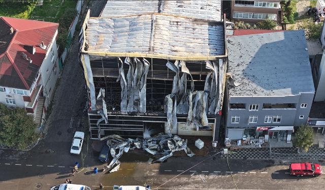 Bakan Tunç'tan Kocaeli'ndeki fabrika yangına ilişkin açıklama