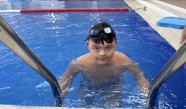 Kayra, 6 yıldır mutluluğa kulaç atıyor