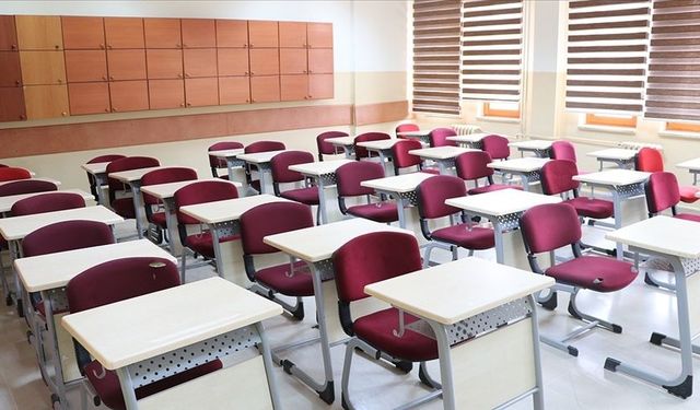 MEB bu yıl "hayalet sınıf" kuran 48 özel okulun ruhsatını iptal etti