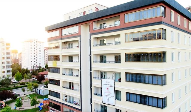 Bakan Kurum'dan deprem bölgesinde yerinde dönüşüm paylaşımı