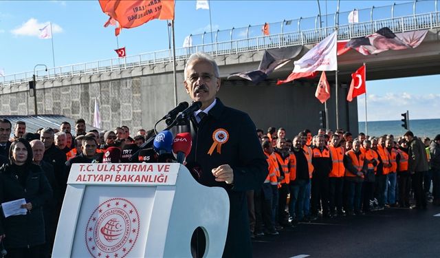 Bakan Uraloğlu: “Türkiye Yüzyılı vizyonuyla büyüme stratejimizi sürdürüyoruz“