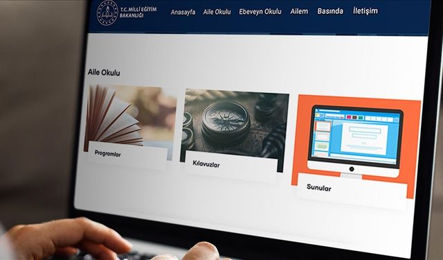 MEB’in Aile Eğitim Seferberliği: 150 Bini Aşkın Veli “Aile Okulu”ndan Yararlandı