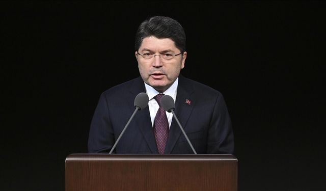 "Hakim ve savcılarımızı hedef gösteren hiçbir girişim 'ifade özgürlüğü' perdesiyle haklı gösterilemez"