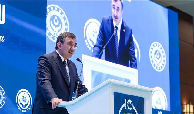 "Genç ve dinamik nüfus ülkenin rekabet gücünü artıran stratejik bir değerdir"