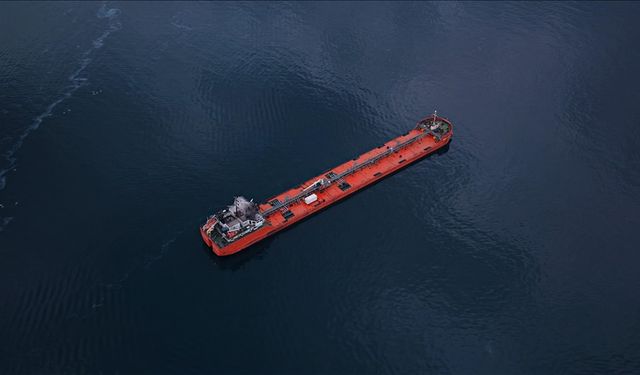 Saldırıya uğrayan "MIDVOLGA-2" isimli gemi Sinop açıklarına ulaştı