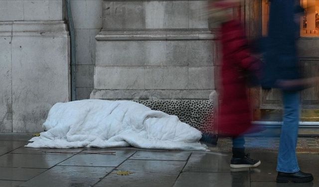 İngiltere'de evsizlerin sayısı 382 bini geçti