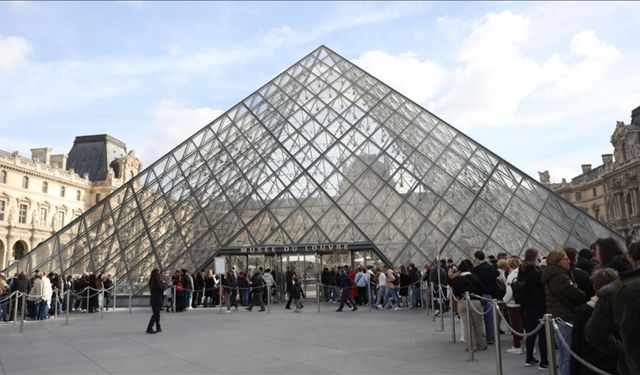 Louvre Müzesi personeli greve gidecek