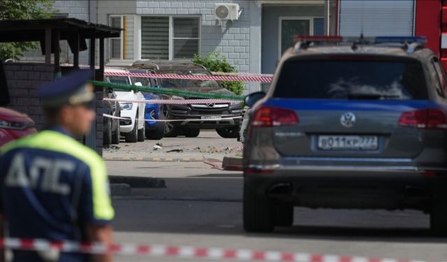 “Moskova’da bombalı saldırıda 2’si polis 3 kişi öldü”