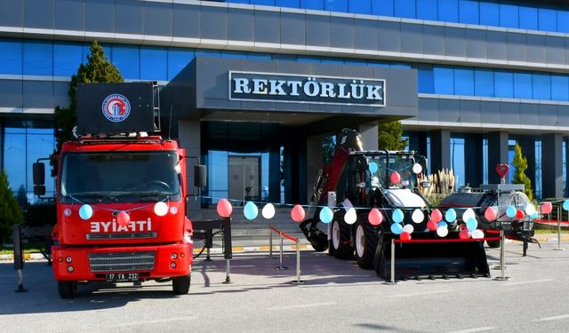 100 Beygirlik Yeni Kepçe ÇOMÜ’nün Hizmetinde