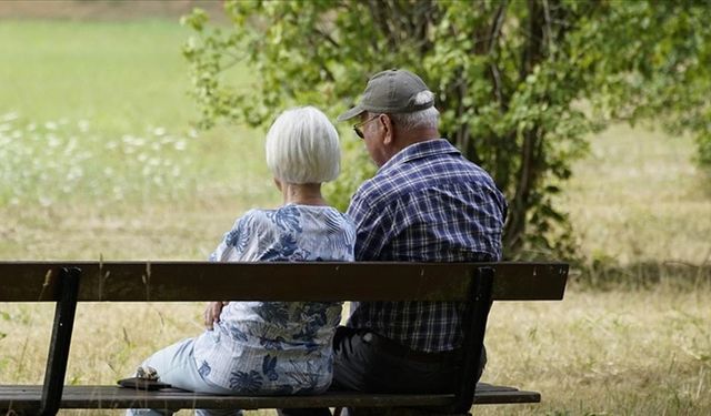 Dünya yaşlanıyor: Demografik sorunların altında hangi sebepler yatıyor?