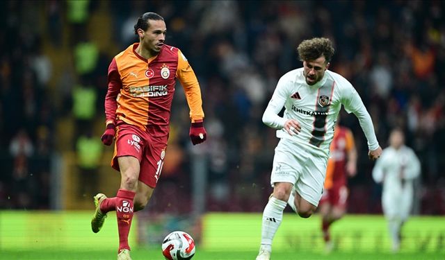 Galatasaray, sahasında 1 puanı son anlarda kurtardı
