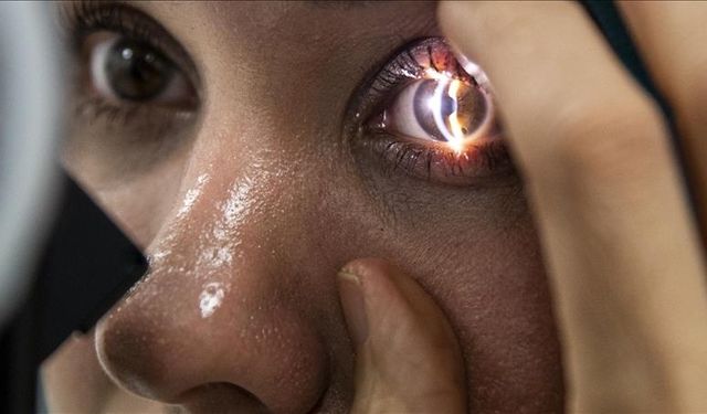 Yapay zekaya güvenilerek ihmal edilen göz sağlığı tedaviyi zorlaştırıyor