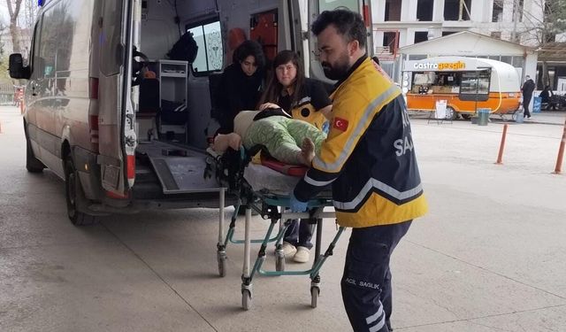 Balkondan düşen kadın yaralandı