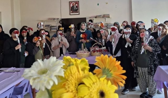 Biga’da Kadınlar Günü’nde “anne olmak” konuşuldu