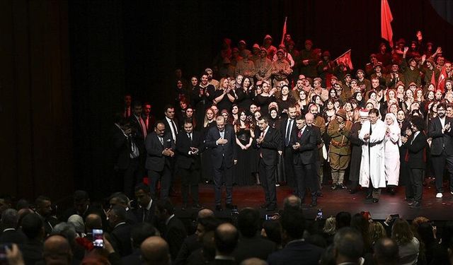 Cumhurbaşkanı Erdoğan, "Şüheda 1915" Tiyatro Gösterimi'ni izledi