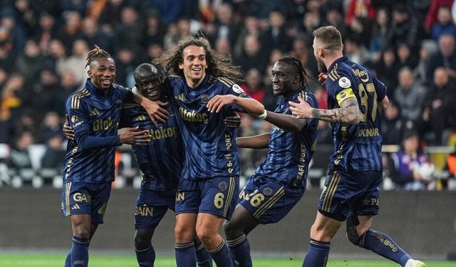 Fenerbahçe 3 puanı 4 golle aldı