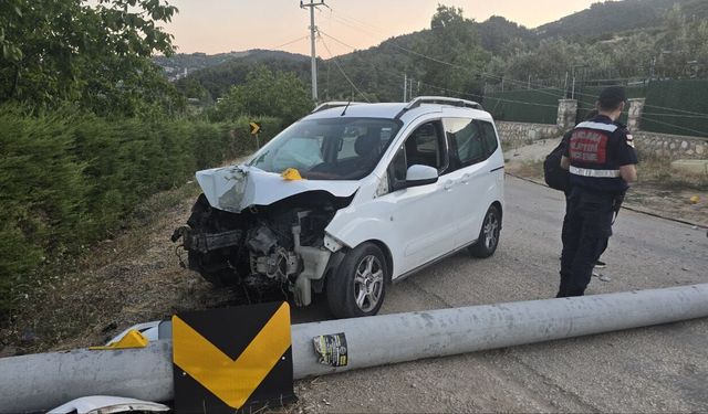 Yardım için kaza alanına giden kişi elektrik akımına kapılarak öldü
