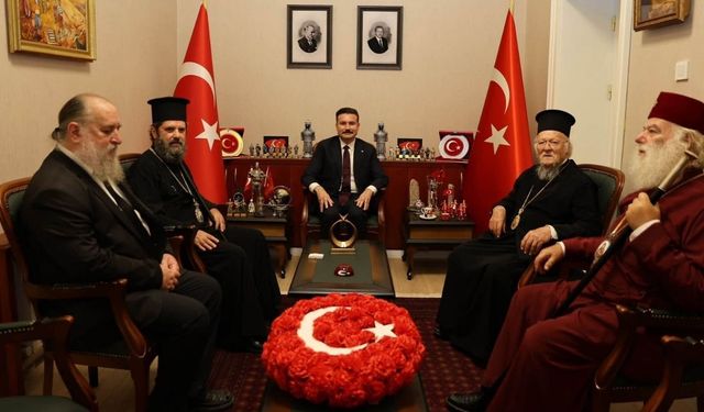 Bartholomeos, Gökçeada Kaymakamı Acar'ı ziyaret etti