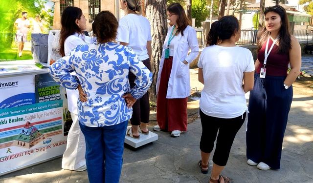 Gelibolu'da semt pazarında sağlıklı yaşam etkinliği düzenlendi
