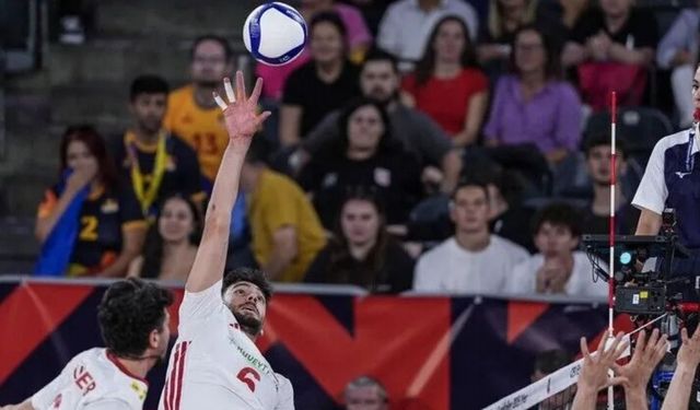 A Milli Erkek Voleybol Takımı, Romanya'ya mağlup oldu