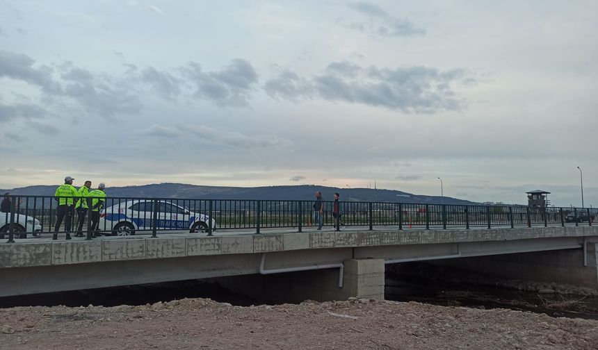 Çanakkale Merkez’de yeni köprü trafiğe açıldı