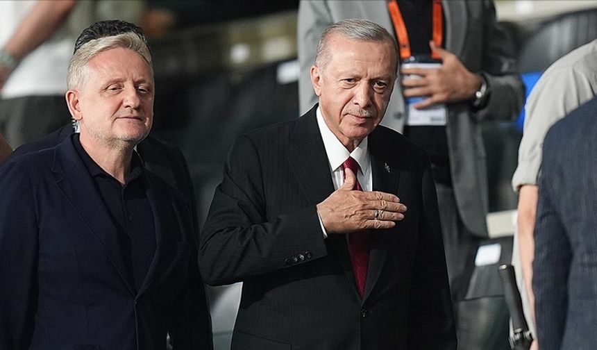 Cumhurbaşkanı Erdoğan, RAMS Başakşehir-La Fiorita maçını izledi