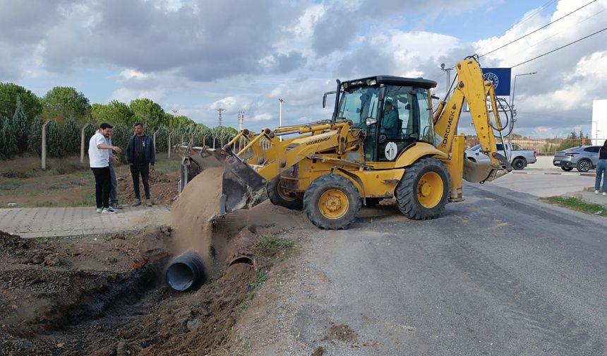 Çanakkale Biga’da köy yolları su baskınlarına karşı güçlendiriliyor