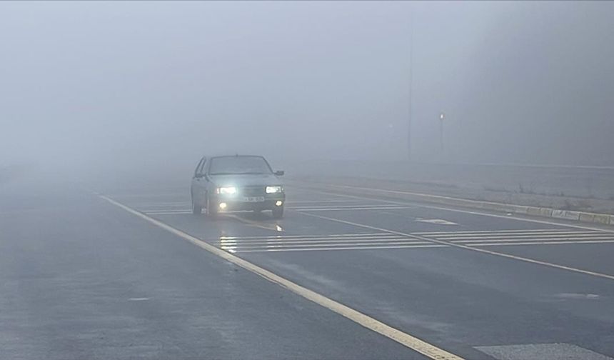 Bolu Dağı'nda sis nedeniyle görüş mesafesi düştü
