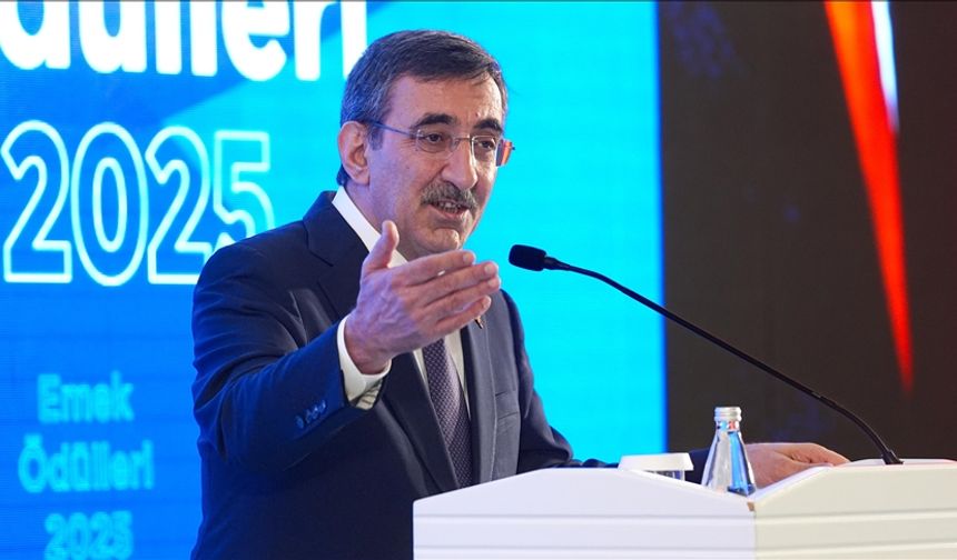 "İşsizlik oranını daha da düşürmeye kararlılıkla devam edeceğiz"