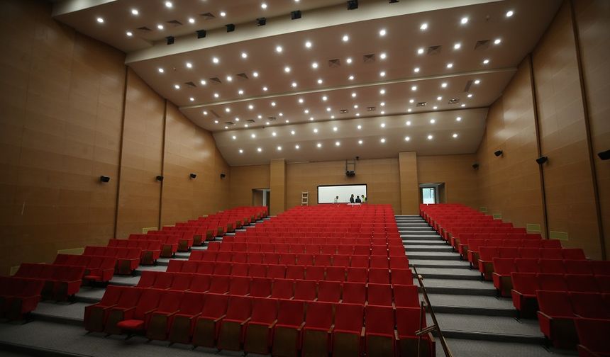 ÇOMÜ'ye Sanat Merkezi: Yeni Fakülte Binası Açılıyor