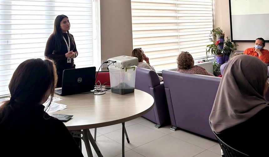 Gelibolu'da KOAH farkındalığı için eğitim düzenlendi