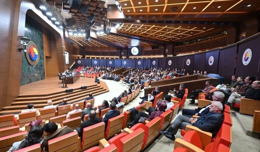 Biga Ticaret Borsası, TOBB Zirvesinde Sektörün Geleceğini Şekillendirdi