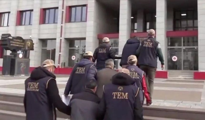 FETÖ Operasyonlarında 90 Tutuklama