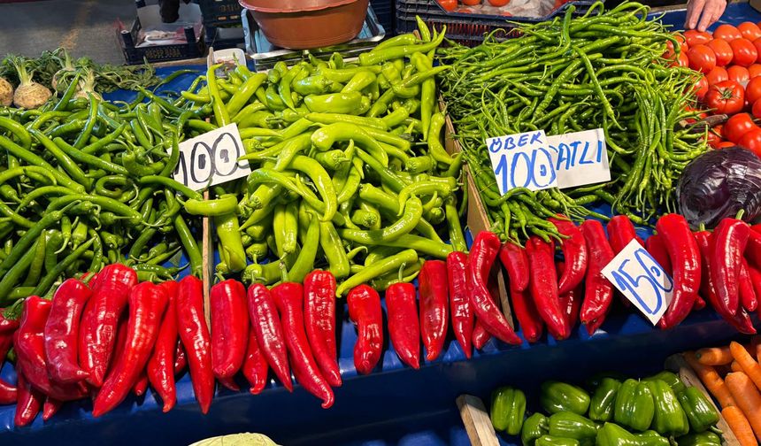 Biga’da çarşamba pazarı ateş pahası