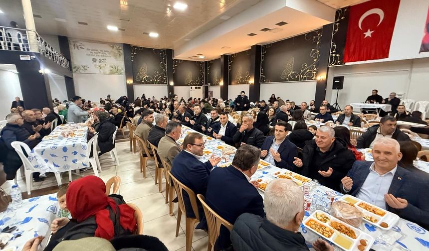 Biga Pazarcı Esnafı Ramazan Sofrasında Buluştu