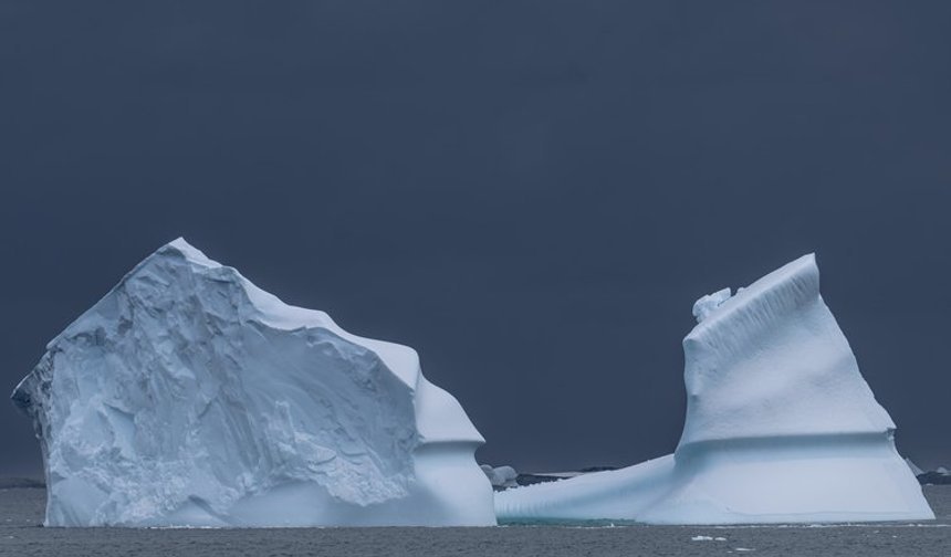 Türk bilim insanları tespit etti: Buzul günde 3 santimetre eridi
