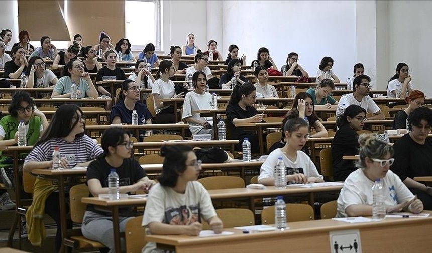 YKS'ye yaklaşık 2,5 milyon aday başvurdu