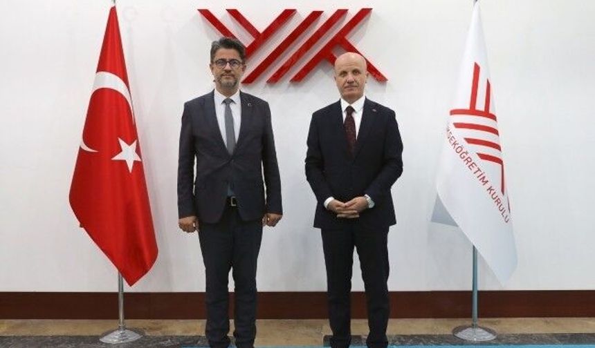 Dijitalleşen Dünyada ÇOMÜ Farkı