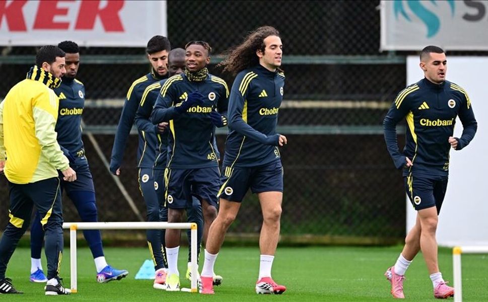 Fenerbahçe'nin Nottingham Forest maçı kamp kadrosu açıklandı