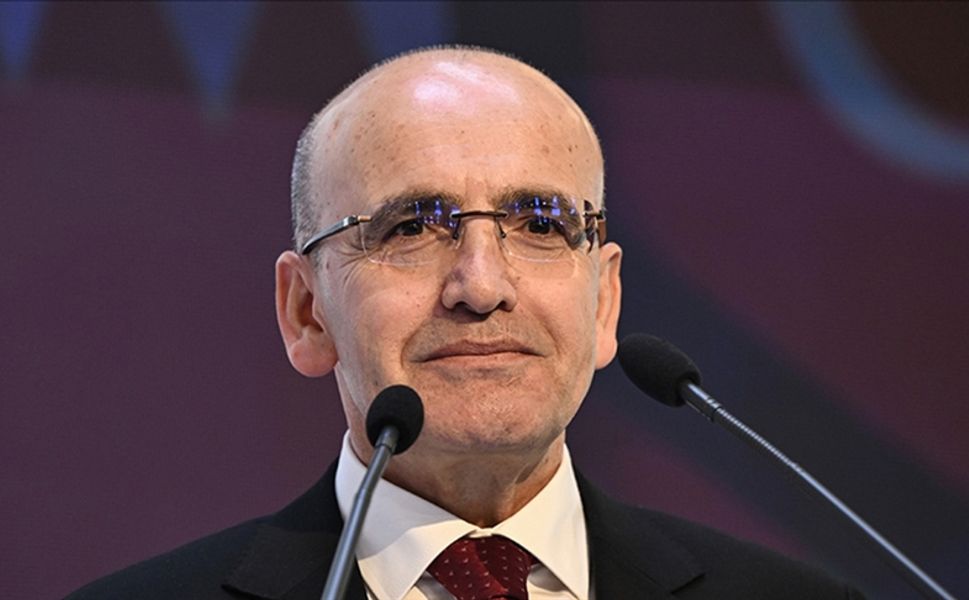 Bakan Şimşek'ten Türkiye dayanıklılığını koruyor mesajı