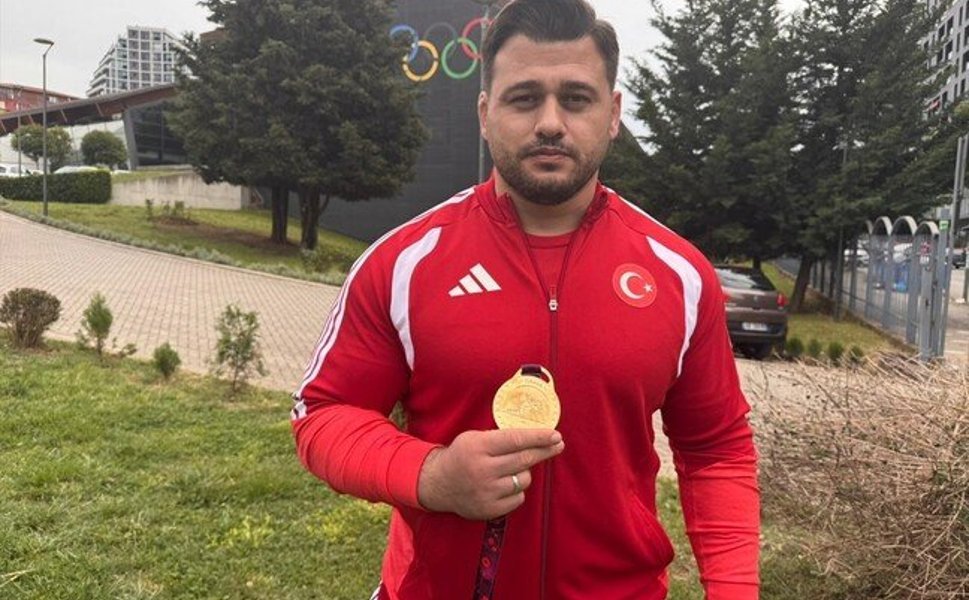 Kayaalp: "Bu rekoru ülkeme kazandırmak en büyük hayalimdi, başardım"