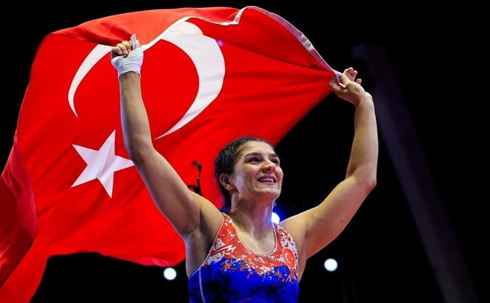 Milli güreşçi Nesrin Baş Avrupa şampiyonu oldu