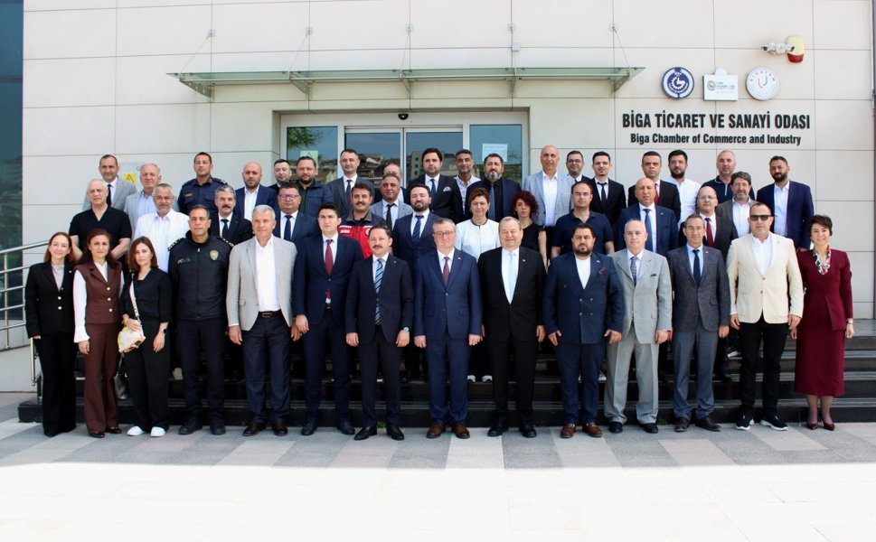 Biga'da mülki ve idari amirleri bir araya geldi