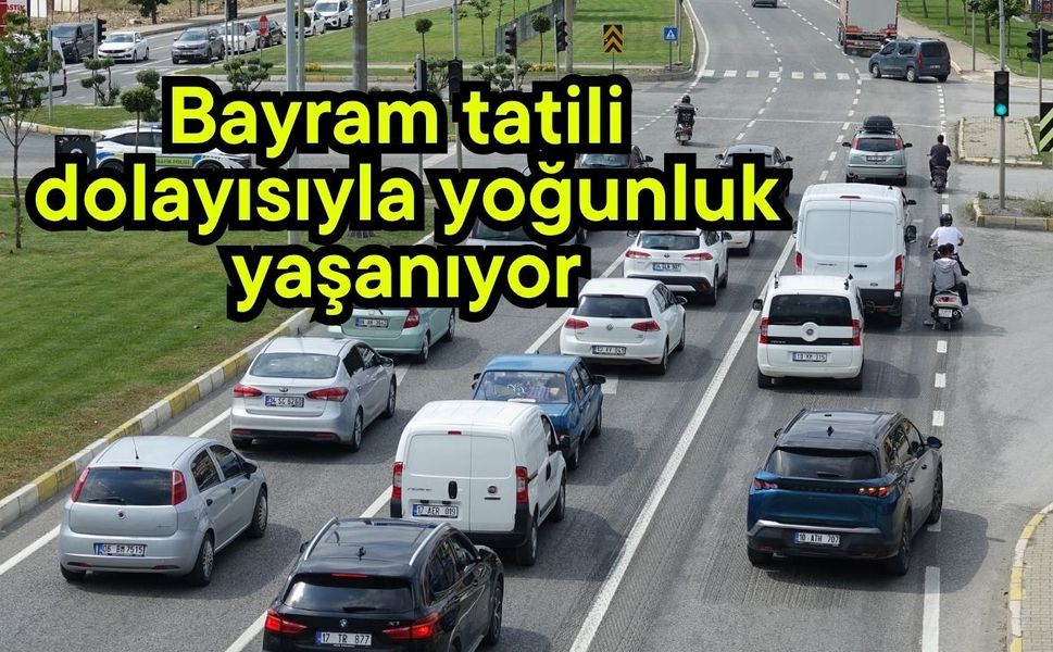 Bayram tatili dolayısıyla yoğunluk yaşanıyor