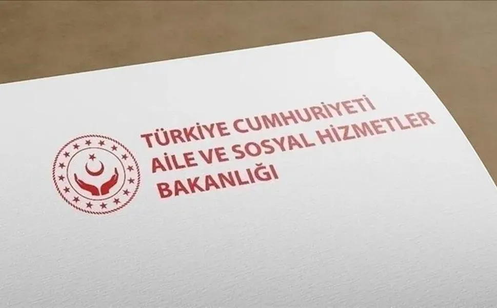 Aile ve Sosyal Hizmetler Bakanlığından "Koruyucu aile hizmeti"ne ilişkin paylaşım